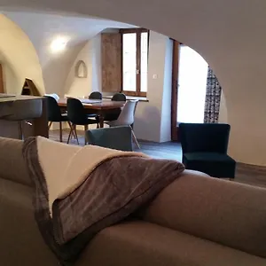 Maison A Tour Apartamento